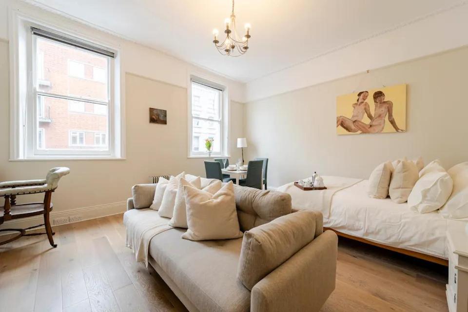 Crawford Street Studio, By The Design Traveller Apartment London Bagian luar foto